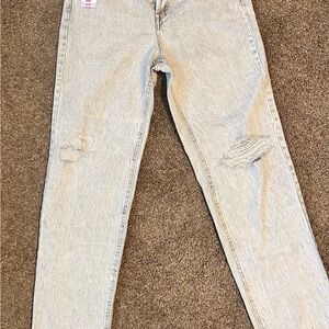 Wild Fable Distressed Jeans - SIZE 8